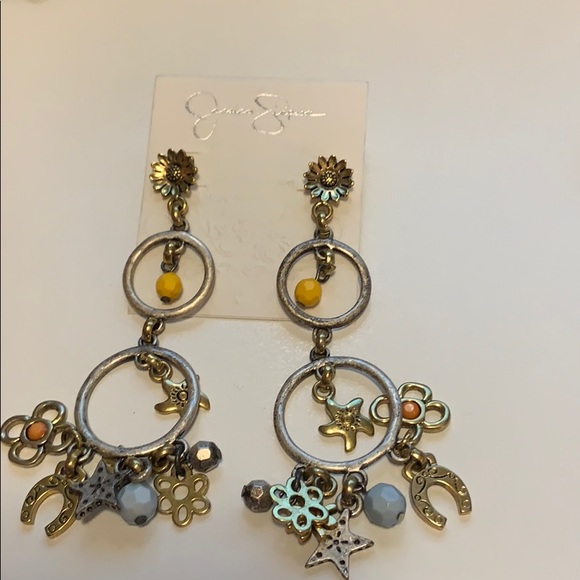 Earrings - Picture 1 of 1
